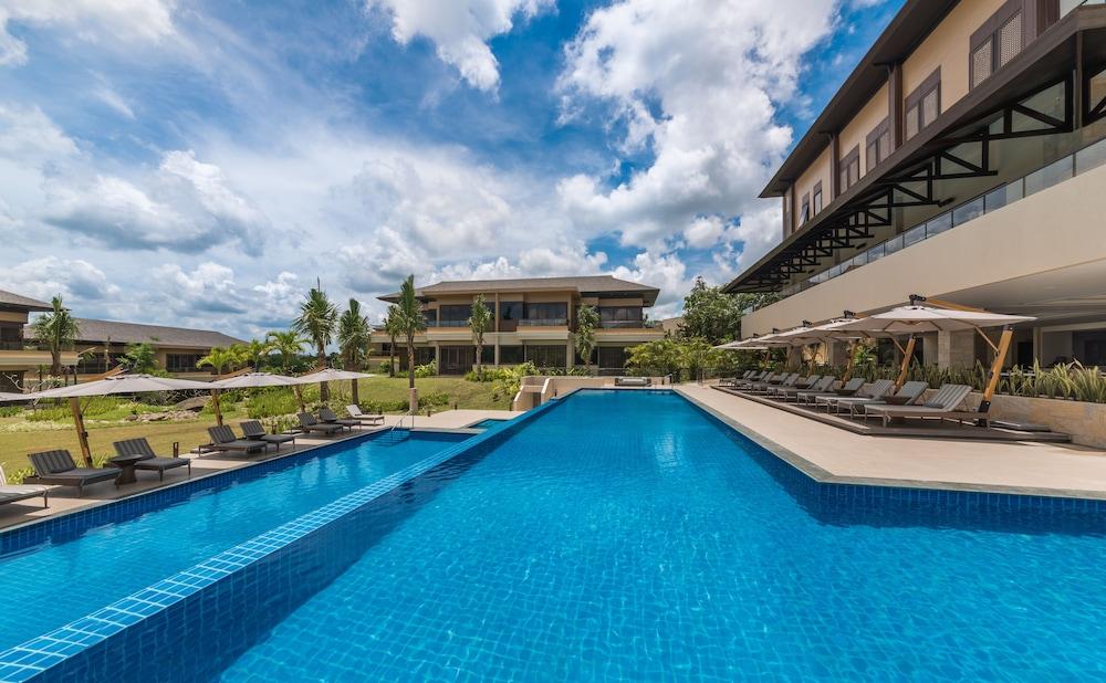 Anya Tagaytay 5*